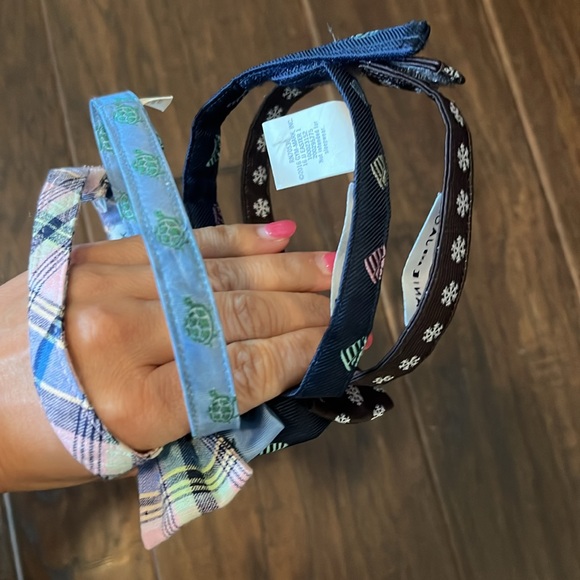 Bow ties - Picture 2 of 3